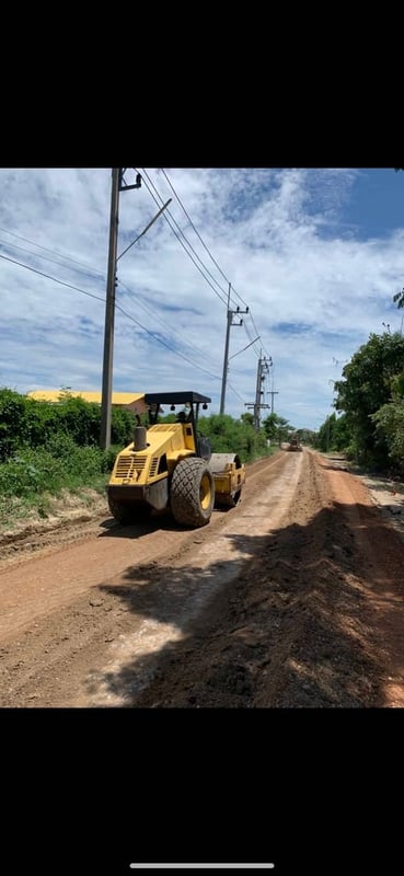 ขายรถบด 7ตัน bomag ใช้งานดี เล่มทะเบียน ราคา700,000
