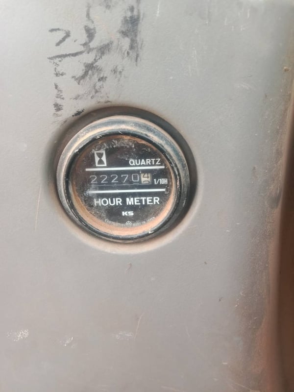 ขายรถแม็คโคร  kobelco sk200-6มีทะเบียน ใช้งานดี ราคา4.5แลน