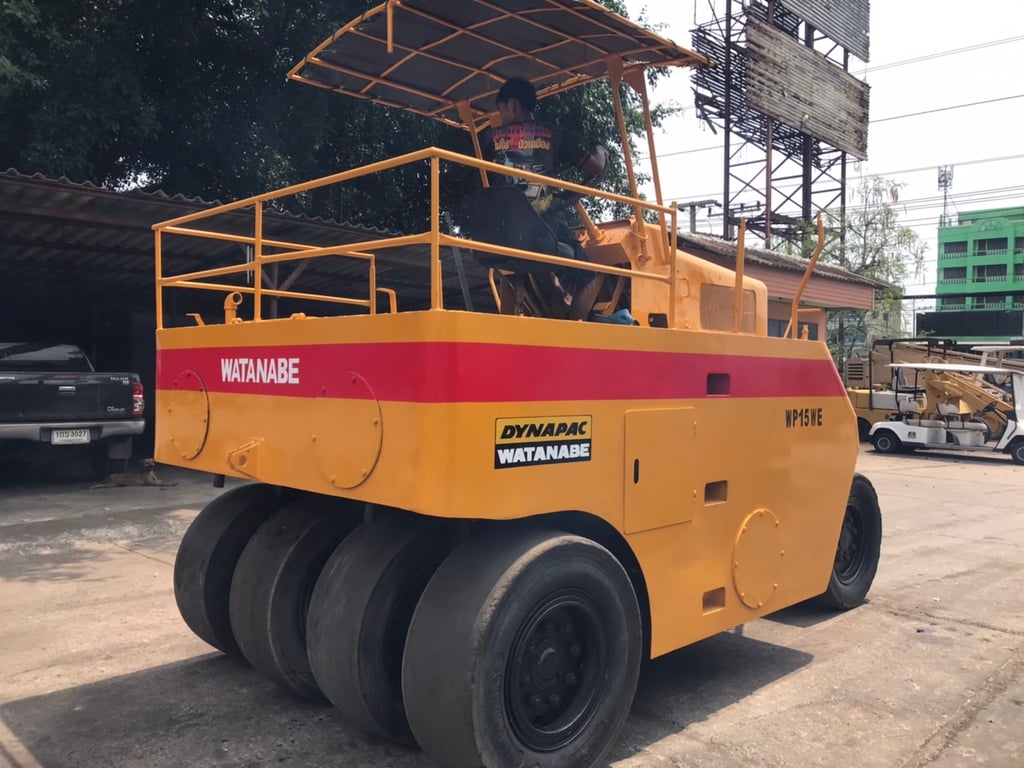 ขายรถบดล้อยางwatanabe 7ล้อใช้งานได้ดี มีทะเบียร ราคา4.7แสน