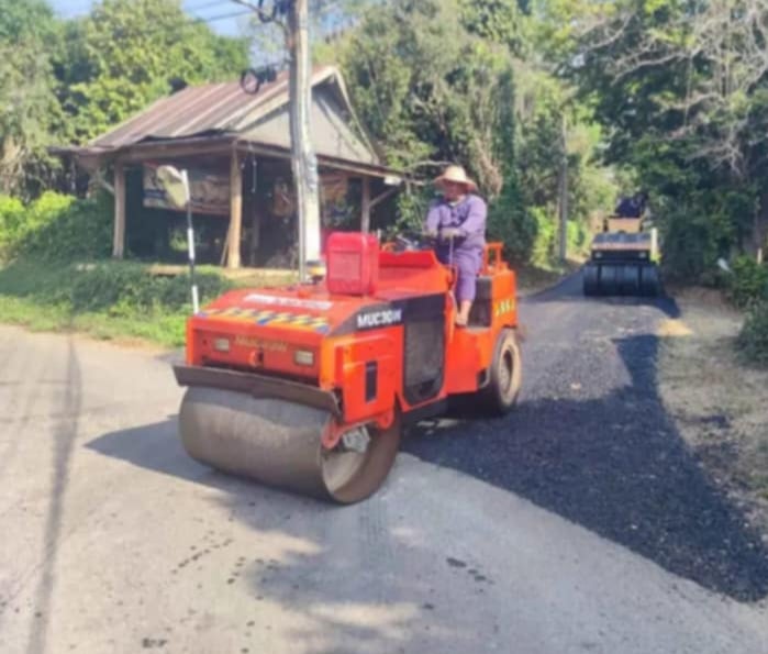 ขายรถบด4ตัน meiwa muc30wใช้งานดี ใบซื้อขาย ราคาถูกดี 180,000 ขายรถบด4ตัน meiwa muc30wใช้งานดี ใบซื้อขาย ราคาถูกดี 180,000