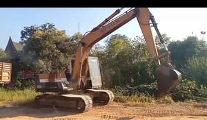 รถแม็คโครkomatsu pc120-5 ใช้งานดี ใบซื้อvาย ราคาถูกดีๆ3.2แสน