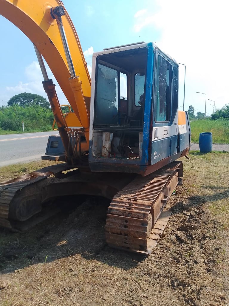 ขายรวม2คันแม็คโครkomatsu pc120-5 รวม2คัน ใช้งานได้ ใบซื้อขาย ราคา400,000 ขายรวม2คันแม็คโครkomatsu pc120-5 รวม2คัน ใช้งานได้ ใบซื้อขาย ราคา400,000