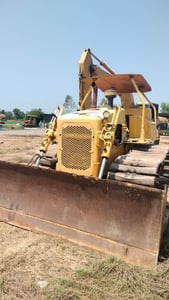 ขายรถแทรกเตอร์CAT D4E ตีนเป็ด ใช้งานดี ใบซื้อขาย ราคาถูกดีๆๆ360,000