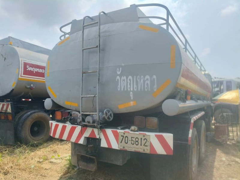 รถ10ล้อน้ำมันปามnissan 290แรง ใช้งานดี มีทะเบียน ราคาถูกดีๆๆ580,000 รถ10ล้อน้ำมันปามnissan 290แรง ใช้งานดี มีทะเบียน ราคาถูกดีๆๆ580,000