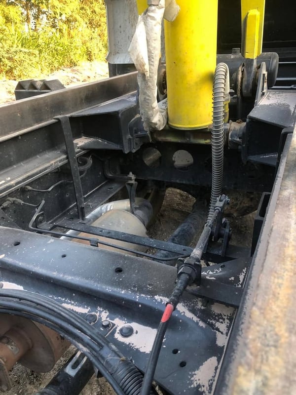 ขายรถ6ล้อดั้มisuzu  200แรง ใช้งานดี มีทะเบียน ราคาถูดดี 7.3แสน