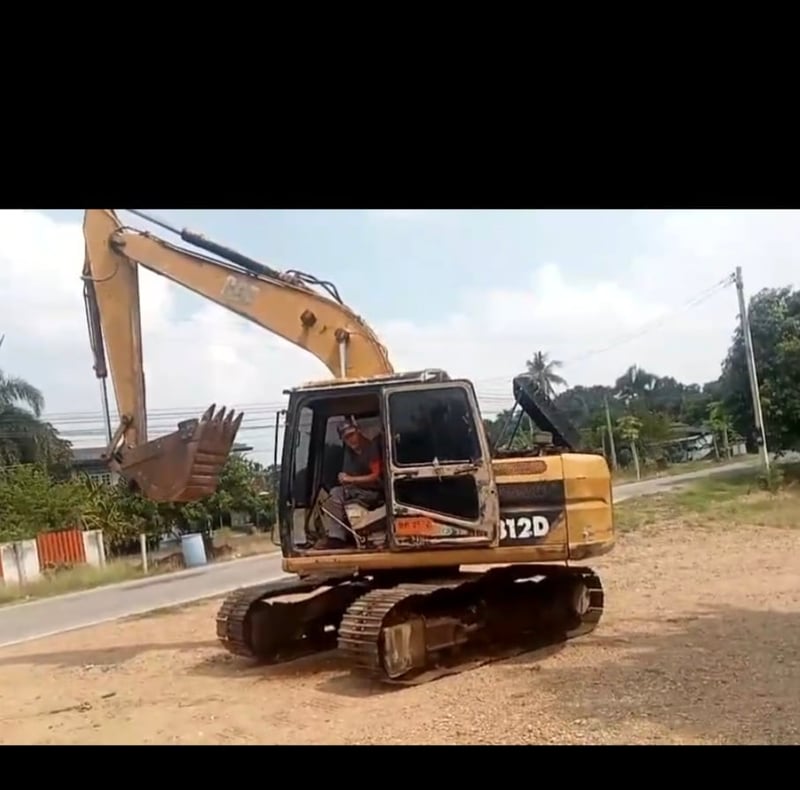 ขายแม็คโครcat 312มีทะเบียน ใช้งานดี ราคา3.5แสน