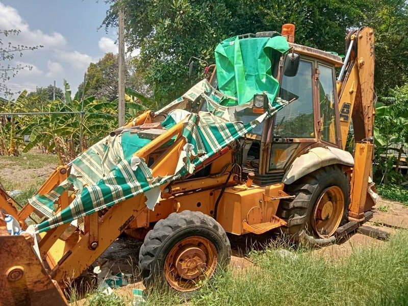 รถหน้าตักหลังขุด JCB 3CX ใช้งานดี มีทะเบียน ราคา2.6แสน