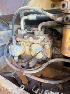 ขายรถแม็คโครcat 320c ใช้งานดี มีทะเบียน ราคา4.8แสน