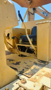 ขายรถแทรกเตอร์CAT D4E ตีนเป็ด ใช้งานดี ใบซื้อขาย ราคาถูกดีๆๆ360,000