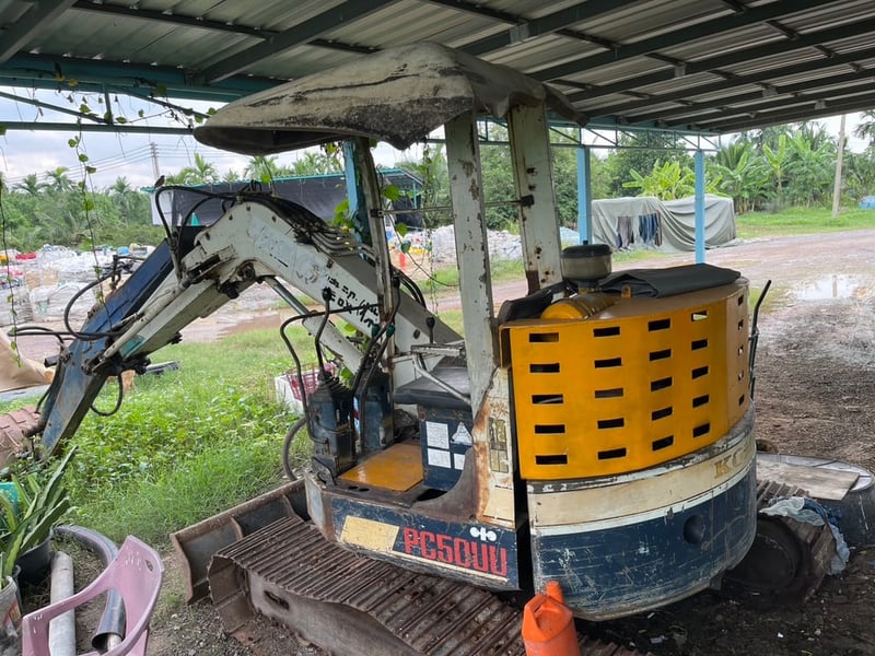 ขายรถแม็คโครkomatsu pc50u ใช้งานดี ใบซื้อขาย ราคา169,000