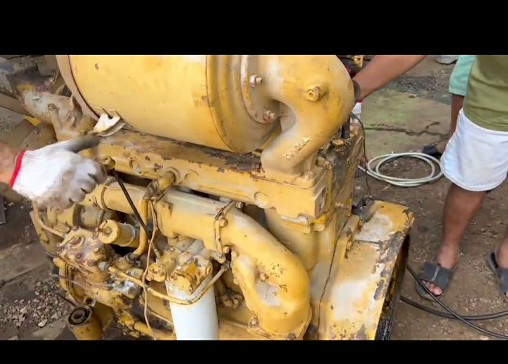 ขายเครื่องยนต์cat 920ใช้งานได้ ราคา79,000บ.