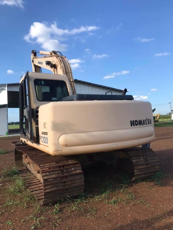 รถ แม็คโครkomatsu pc120-6 ใช้งานดี 6000ชม. ใบอินวอย ราคา5.5แสน รถ แม็คโครkomatsu pc120-6 ใช้งานดี 6000ชม. ใบอินวอย ราคา5.5แสน