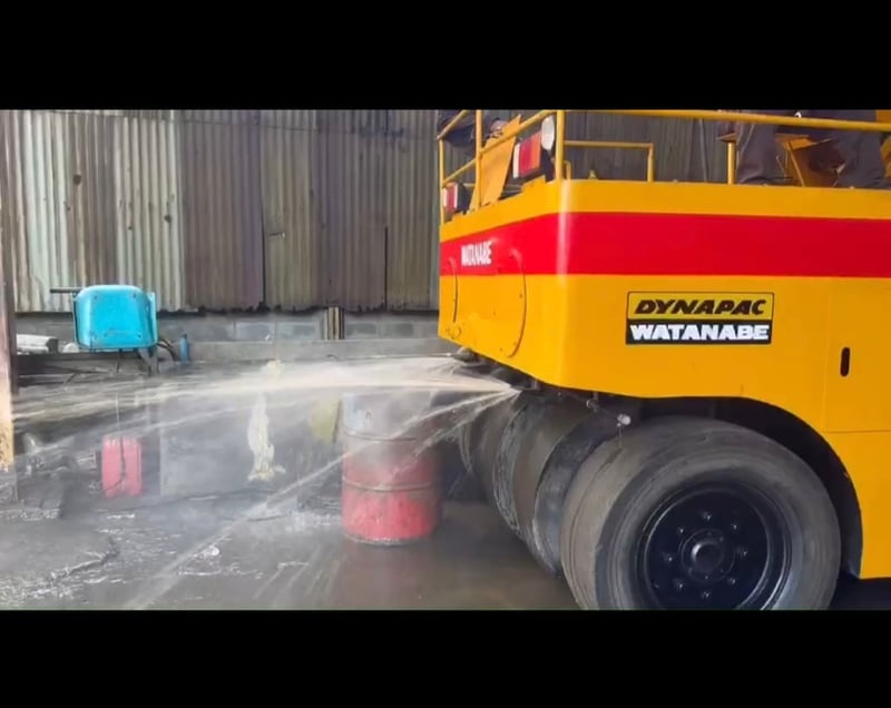 รถยดล้อยาง7ล้อ watnabe ใช้งานดี มีทะเบียน ราคา489,000