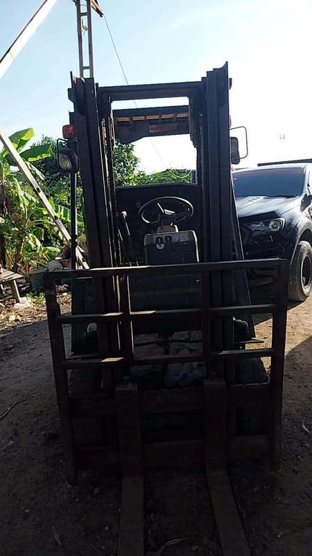 รถโฟคลิป komatsu 1.5 ton ใช้งานดี เบนซิล ใบซื้อvาย ราคา69.000