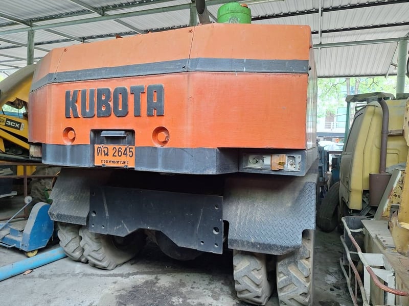 รถแม็คโครล้อยางkubota kh400fl เครื่อง6bb ต้องเอาไปซ่อม ตามสภาพ ราคา169,000