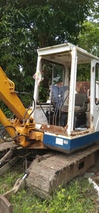 ขายรถแม็คโครkomatsu pc40-2 เก่านอก ใช้งานได้ ใบซื้อขายราคา165,000 ขายรถแม็คโครkomatsu pc40-2 เก่านอก ใช้งานได้ ใบซื้อขายราคา165,000