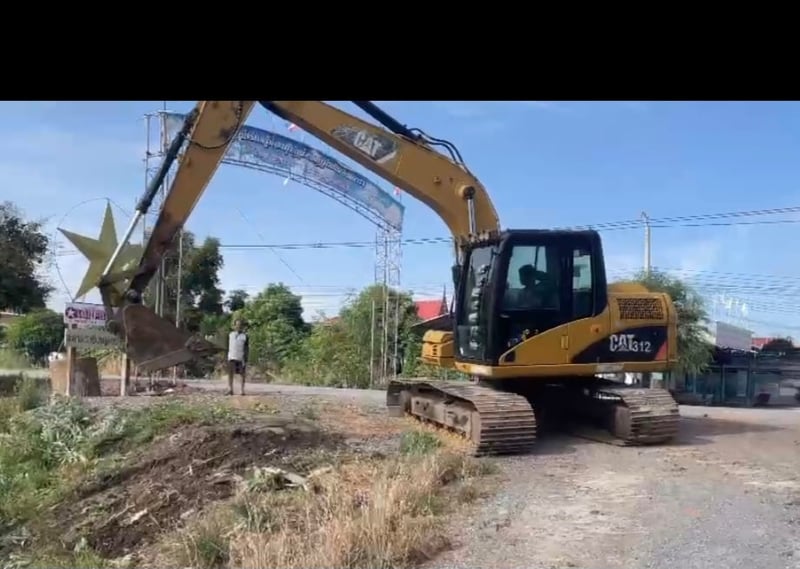 รถแม็คโครCAT 312D ใช้งานดี มีทะเบียน ราคาถูกดีๆๆ6.5แสน