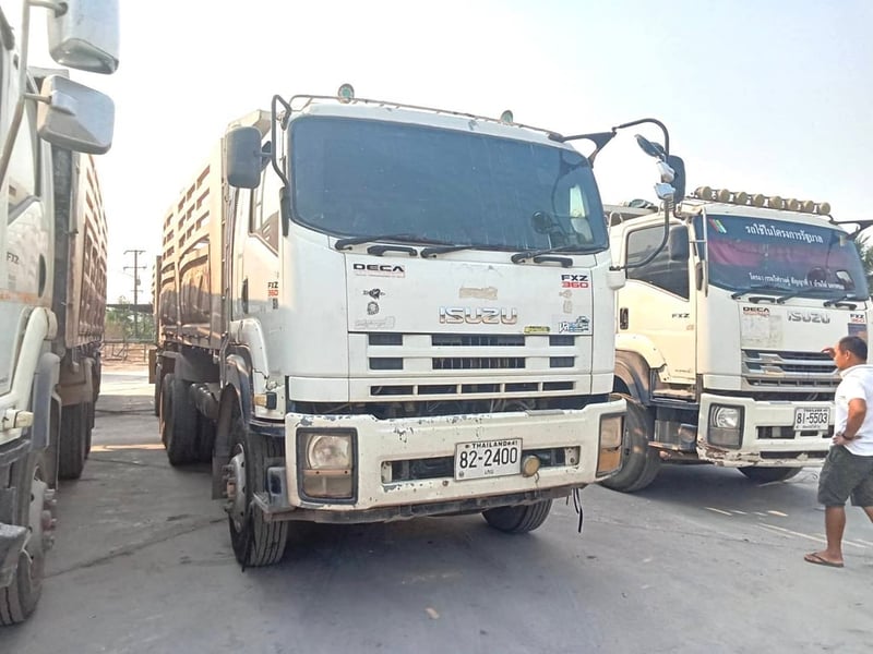 รถ10ล้อดั้ม2เพลา isuzu 360แรง ใช้งานดี มีทะเบียน ราคา1,150,000