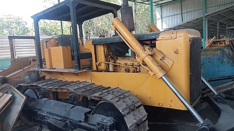 รถแทรกเตอร์cat D5D ตีนไก่ ใบซื้อขาย ใช้งานดี ราคา3.8แสน