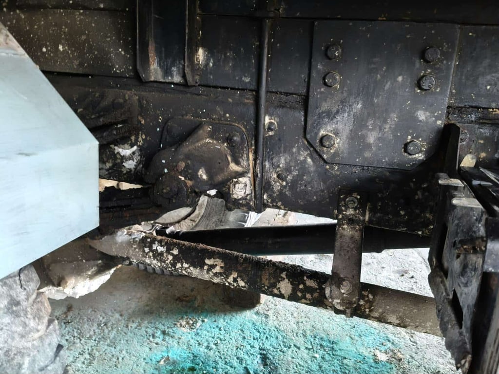 รถ6ล้อดั้มhino 180 แรงho7c ใช้งานดี มีทะเบียน ราคา165,000 รถ6ล้อดั้มhino 180 แรงho7c ใช้งานดี มีทะเบียน ราคา165,000