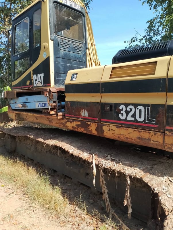 รถแม็คโครcat 320L บูมยาว ใช้งานดี ใบซื้อขาย ราคา5.7แสน