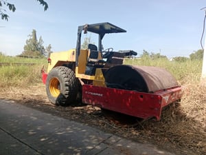 รถบด10ตัน. 1เพลา Dynapac ใช้งานดี มีทะเบียน ราคา3.9แสน รถบด10ตัน. 1เพลา Dynapac ใช้งานดี มีทะเบียน ราคา3.9แสน