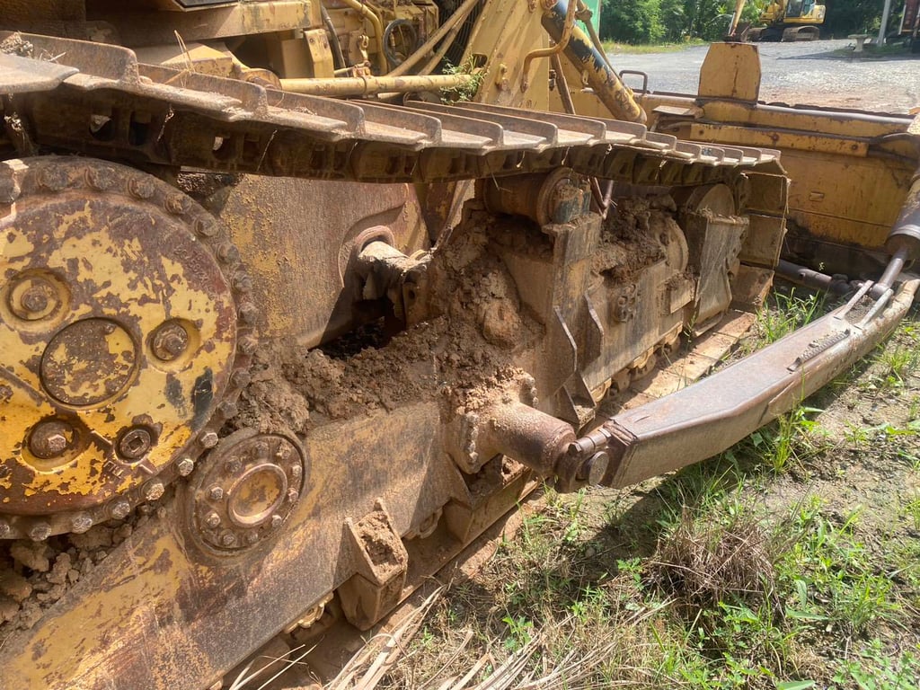 รถแทรกเตอร์.CAT D5H ตีนไก่ ใช้งานดี ใช้งานได้ปกติ ใบซื้อขายราคา5.3แสน