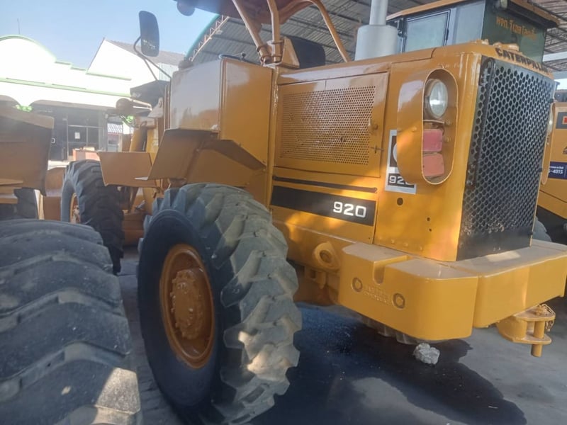 ขายรถตักล้อยยาง cat 920 ใช้งานได้ดี ใบซื้อขาย ราคา3.5แสน ขายรถตักล้อยยาง cat 920 ใช้งานได้ดี ใบซื้อขาย ราคา3.5แสน