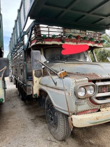 ขายรถ10ล้อ 2เพลา isuzu 175แรง มี้ทะเบียน ใช้งานได้ ราคา165,000