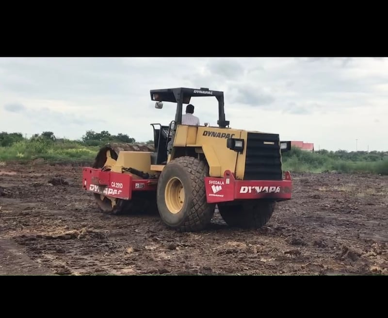 ขายรถบดล้อหนาม Daynapac ca251d ใช้งานดี มีทะเบียน ราคา7. 5แสน