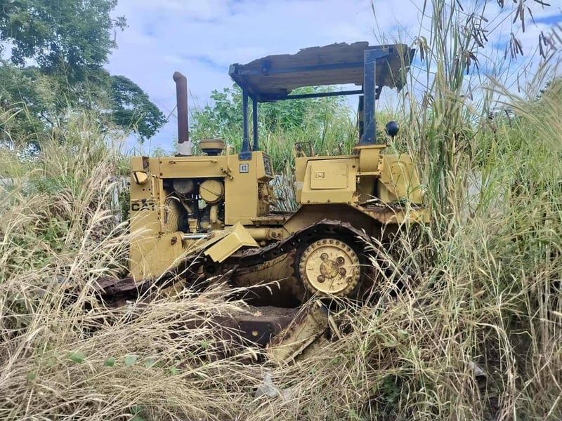 รถแทรกเตอร์CAT D4H ใบมีดสไล้ ขายตามสภาพ ใบซื้อขาย ราคา299,000