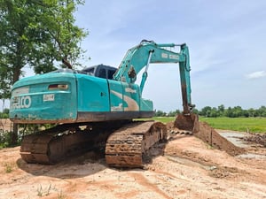 รถแม็คโครkobelco sk200-8ใช้งานดี มีทะเบียน รรคา8.8แสน