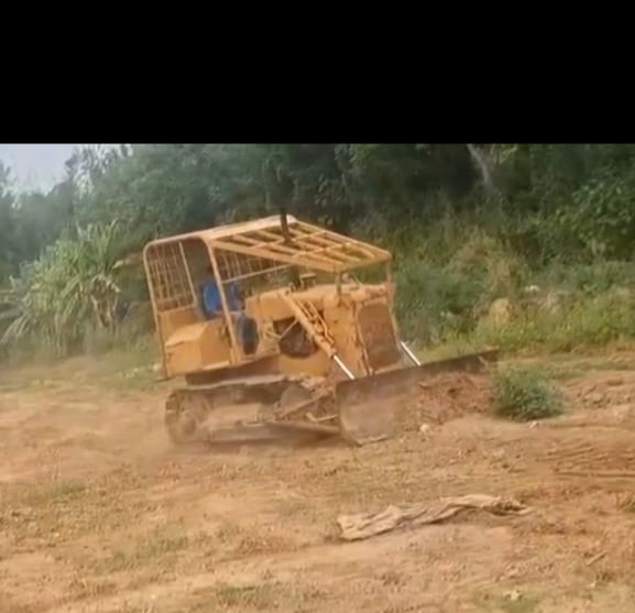 รถแทรกเตอร์CAT D4Eตีนไก่ ใช้งานได้ ใบซื้อvาย ราคาถูกดีๆๆ170,000 รถแทรกเตอร์CAT D4Eตีนไก่ ใช้งานได้ ใบซื้อvาย ราคาถูกดีๆๆ170,000