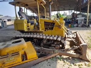 รถแทรกเตอร์mitsubishi bd2f ตีนเป็ด ใช้งานดี ใบซื้อvายทราคา 135,000 รถแทรกเตอร์mitsubishi bd2f ตีนเป็ด ใช้งานดี ใบซื้อvายทราคา 135,000