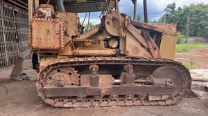 ขายรถตักล้อยาง komatsu D50s-15 เก่านอก ใช้งานได้ปกติ ใส่ใบมีด ราคา195,000 ขายรถตักล้อยาง komatsu D50s-15 เก่านอก ใช้งานได้ปกติ ใส่ใบมีด ราคา195,000