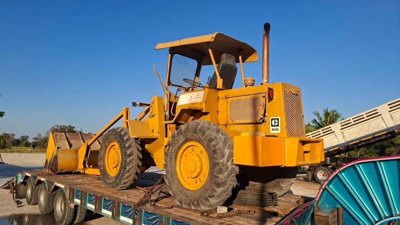 รถตักล้อยางcat 910ใช้งานดี ใบซื้อvาย ราคา2.3แสน