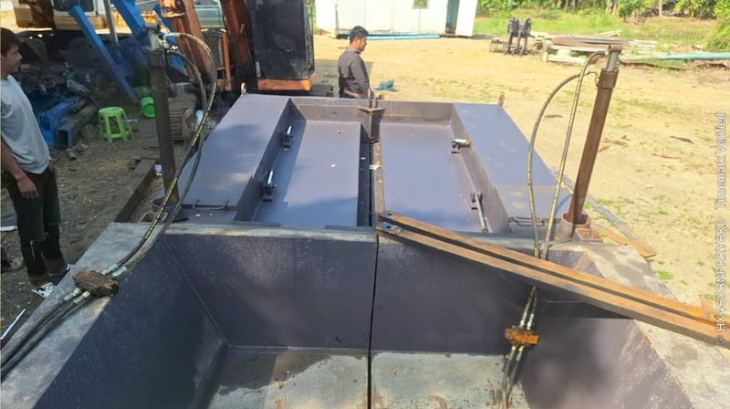 ขายโป๊ะใส่pc30 pc20ใช้งานดี สภาพดี ราคา280,000