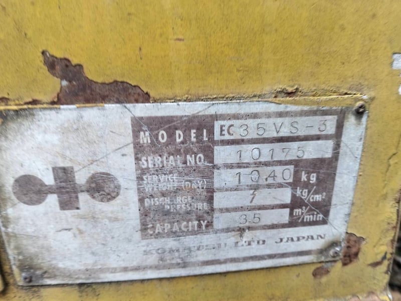  ขายเครื่องปั๊มลม komatsu 35vs-3 ใช้งานได้ ราคา80,000