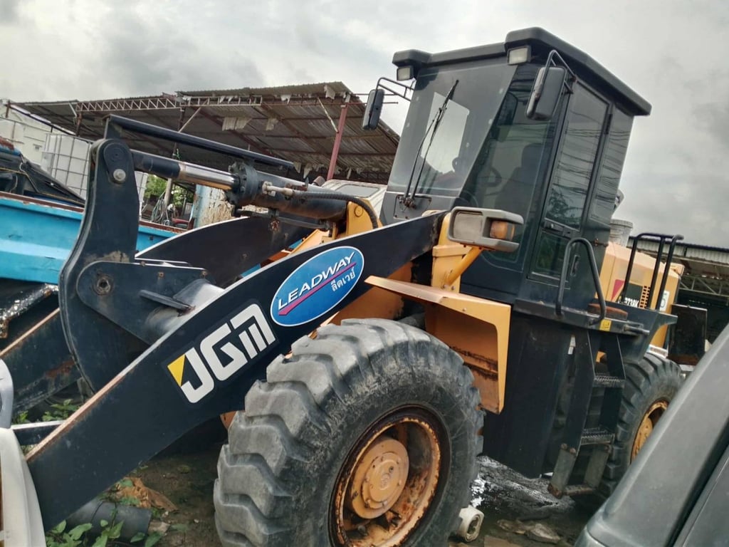 รถตักล้อยาง4คิว Jem เล่มทะเบียน ใช้งานได้ปกติ ราคา3.7แสน รถตักล้อยาง4คิว Jem เล่มทะเบียน ใช้งานได้ปกติ ราคา3.7แสน