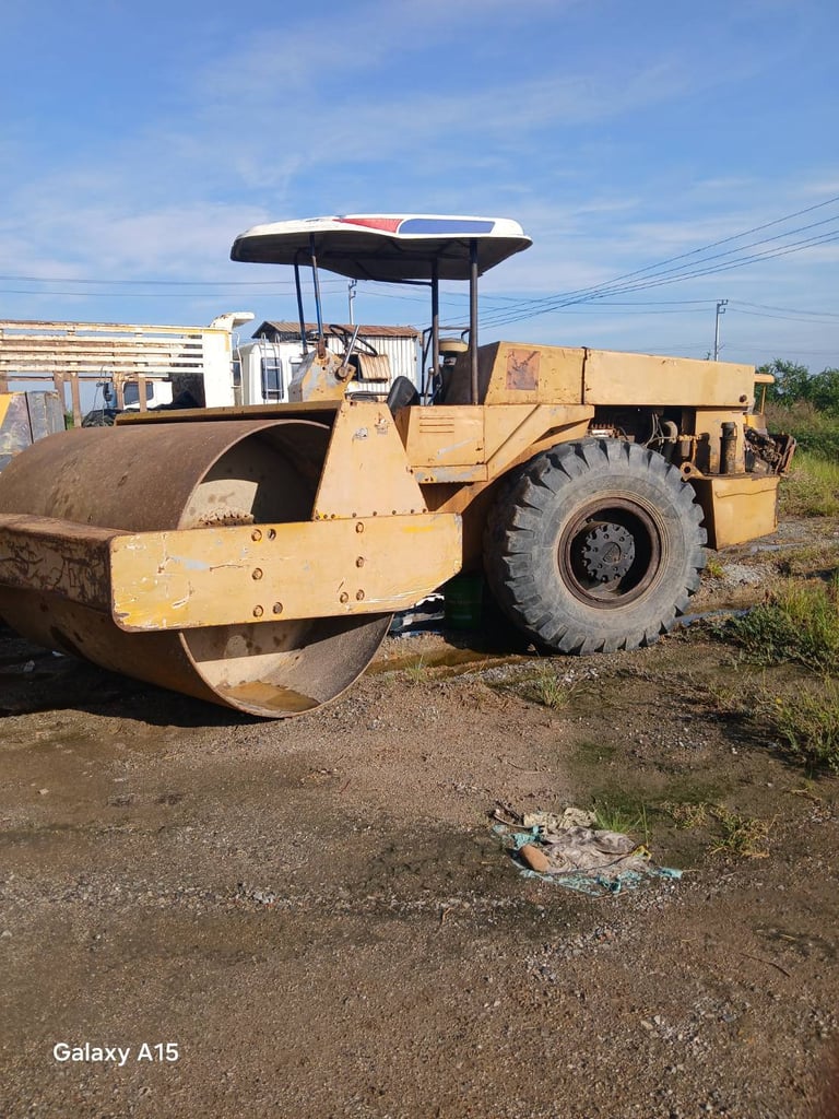 ขายรถบด10ตัน sakai 1เพลา ใช้งานดี ใบซื้อขายราคา 295,000 ขายรถบด10ตัน sakai 1เพลา ใช้งานดี ใบซื้อขายราคา 295,000