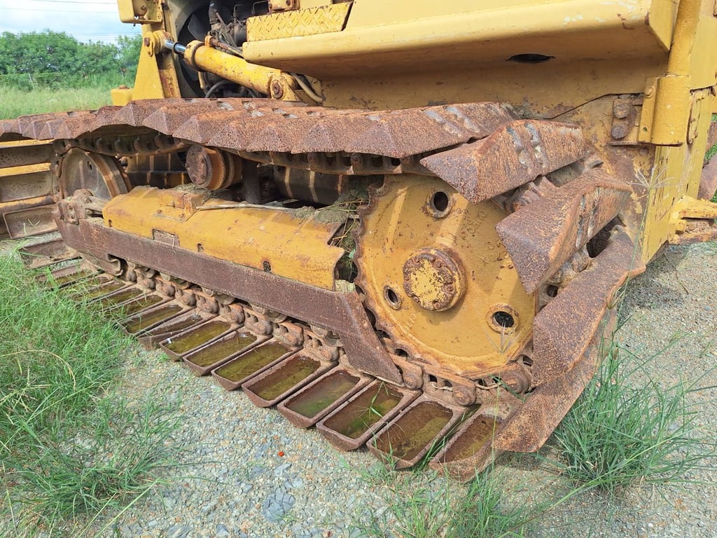 ขายแทรดเตอร์ CAT D3C ตีนเป็ด ใบมีดสไล้ ใช้งานดี ใบซื้อขายราคา299,000 ขายแทรดเตอร์ CAT D3C ตีนเป็ด ใบมีดสไล้ ใช้งานดี ใบซื้อขายราคา299,000