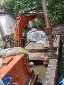 แม็คโครpc15พร้อมโป๊ะ ย.6ม. ก.2.5ม. ใช้งานได้ ใบซื้อขายขายรวม199,000