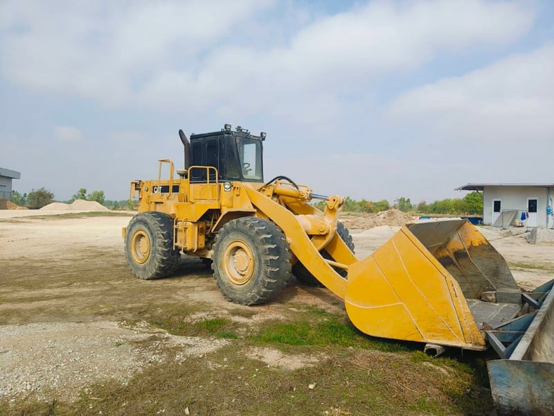 ขายรถตักล้อยางCAT 950E ใช้งานดี ใบซื้อvาย ราคา6.5แสน