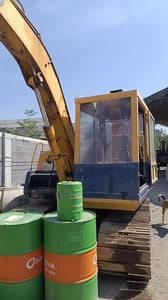 ขายรถแม็คโครkomatsu pc60-5 บูมยาว ใช้งานดี ใบซื้อขายราคา2.6แสน