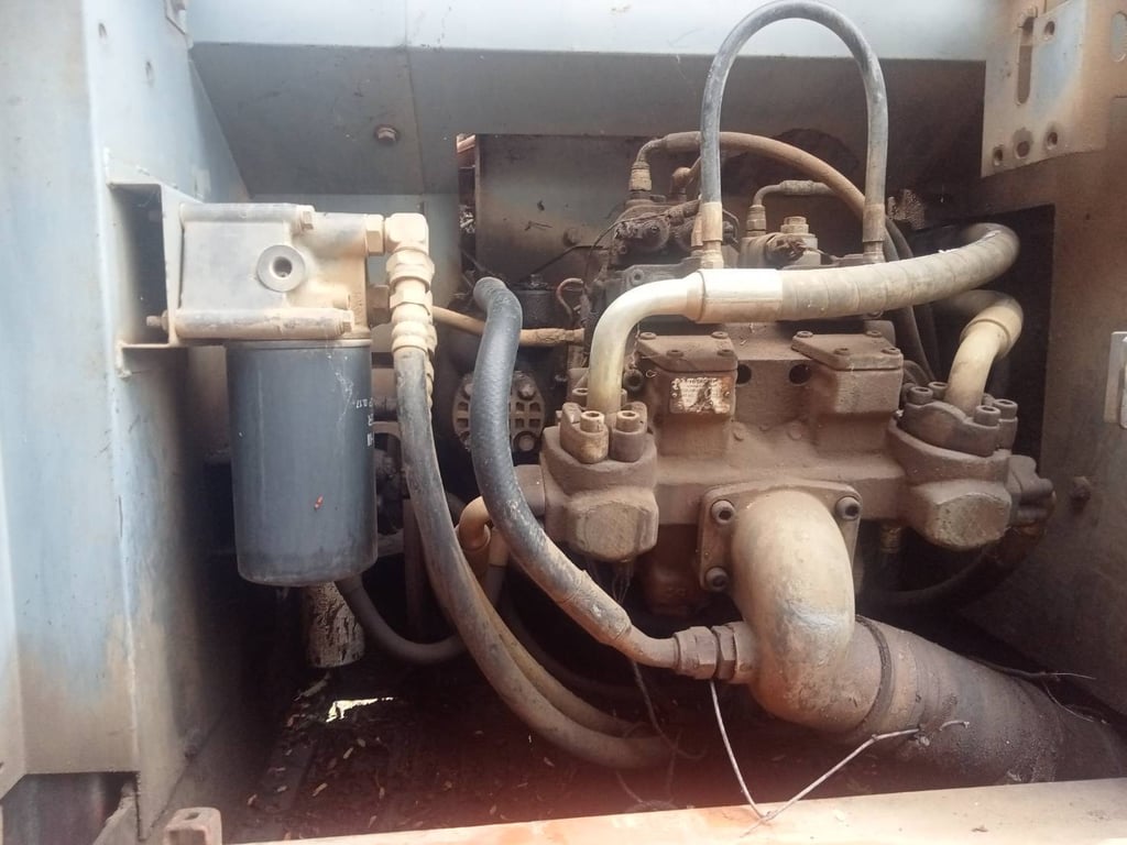 ขายรถแม็คโครHitashi   zx200-1 ใช้งานได้ปกติ ใบซื้อขาย ราคาถูกดี3.7แสน ขายรถแม็คโครHitashi   zx200-1 ใช้งานได้ปกติ ใบซื้อขาย ราคาถูกดี3.7แสน