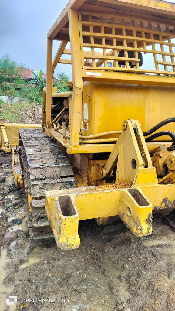 ขาบรถแทรกเตอร์CAT D5D ตีนไก่ ใช้งานได้ปกติ ใบซื้อขาย ราคา3.9แสน