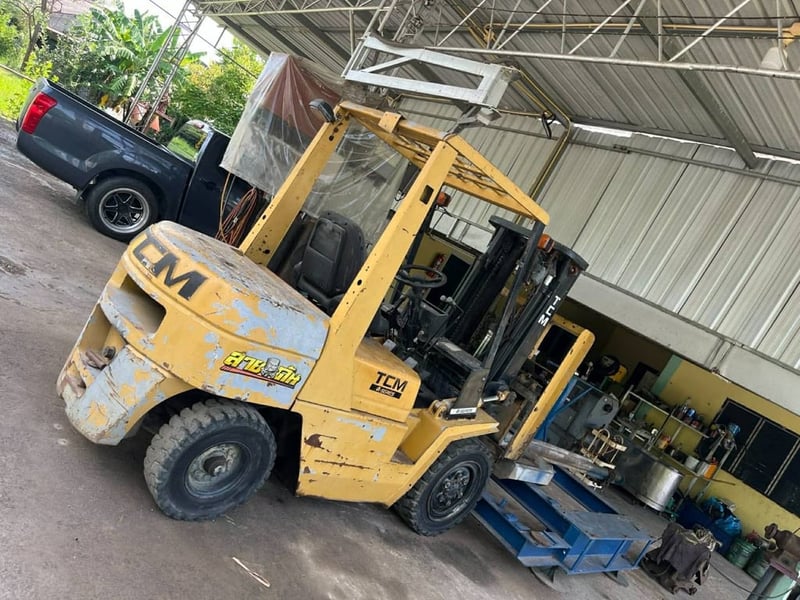 รถโฟคลิปtcm 3ตัน ดีเซล ยกสูง4ม. ใบซื้อขายราคาถูกกดีๆๆ100,000