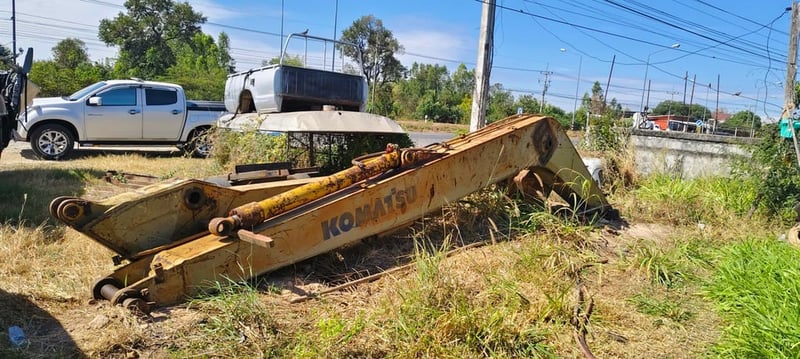 ขายบูมยาวpc200-6,7,8สภาพดี ราคา2.2แสน