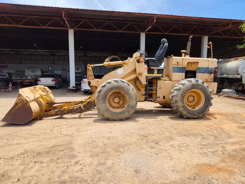 รถตักล้อยาง แขนยาว komatsu 510ใบซื้อvาย ใช้งานดี ราคา3.3แสน รถตักล้อยาง แขนยาว komatsu 510ใบซื้อvาย ใช้งานดี ราคา3.3แสน