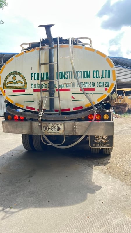 รถบรรทุกน้ำ10ล้อ2เพลา isuzu 195แรง ใช้งานดี มีทะเบียน ราคา5.4แสน